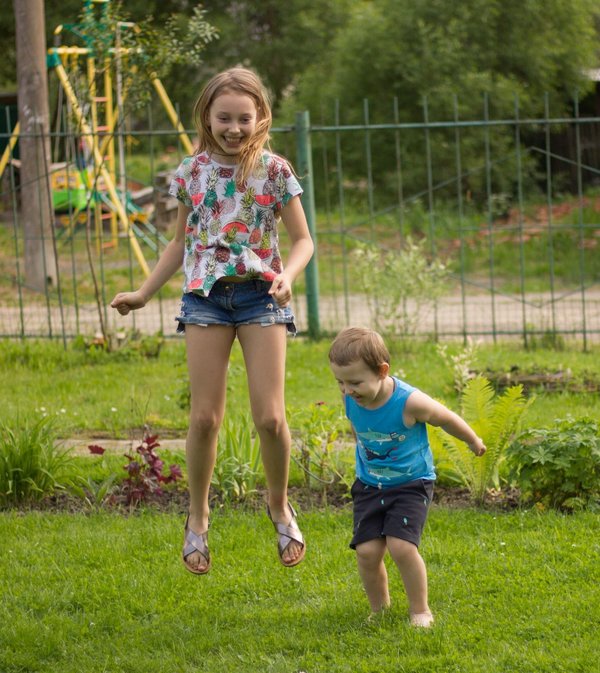 Quelles sont les activités proposées par le village vacances dans le Tarn ?