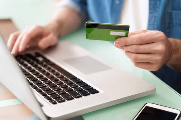 Faire ses achats en ligne : Comment obtenir des codes promos ?