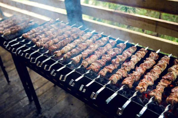 Comment réussir une soirée barbecue entre amis ?